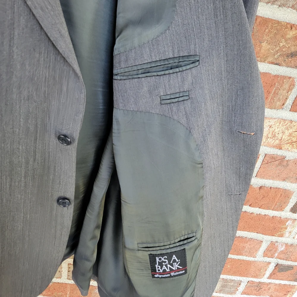 Joseph A Banks Signature Collection Men's Grey Herringbone Wool Suit Jacket  48R